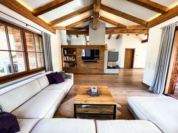 Exclusive city chalet