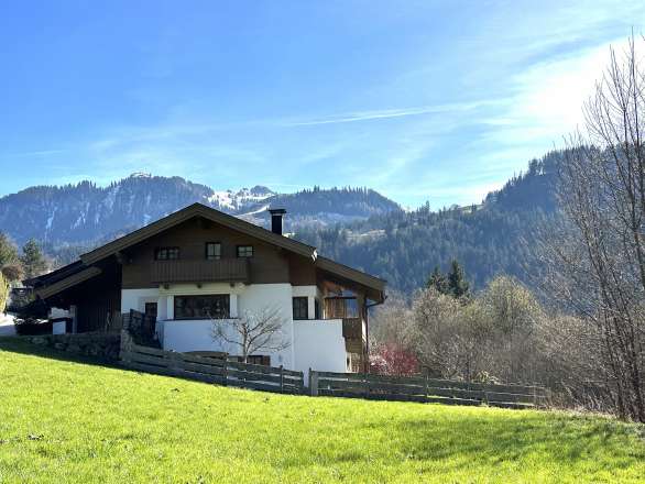 Doppelhaus-Hälfte in idyllischer Lage Nähe Schwarzsee