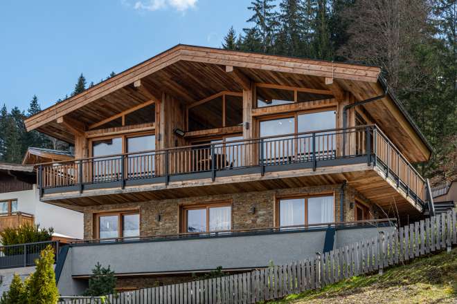 Chalet with a fantastic view to the "Wilder Kaiser" mountain - ski-in/ski-out included