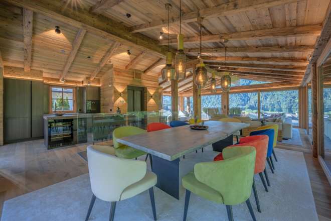 Newly built chalet in an idyllic location on a small torrent