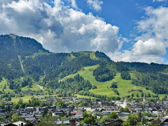Neues Landhaus mit Traumblick im begehrten Villengebiet am Sonnberg