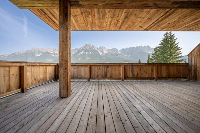 Ready-to-move-in apartment in chalet style with a fantastic view of the Kaiser