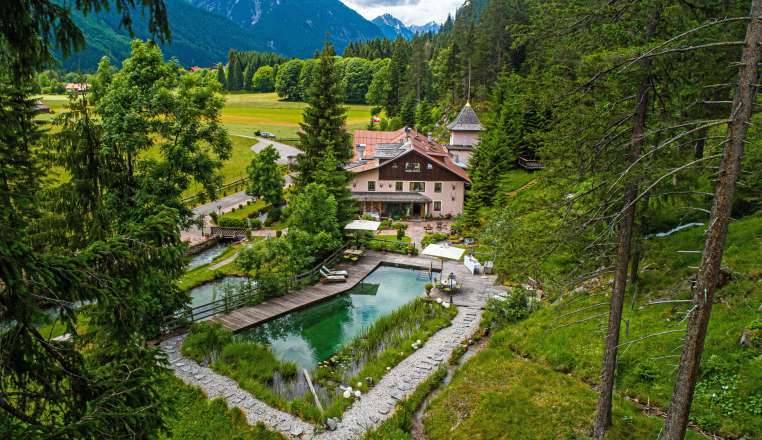 Romantisches Landgut in den Tiroler Bergen